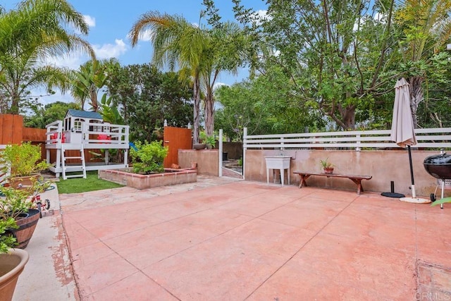 1093 Rancho Santa Fe Rd, Encinitas, CA 92024 - view of patio / terrace
