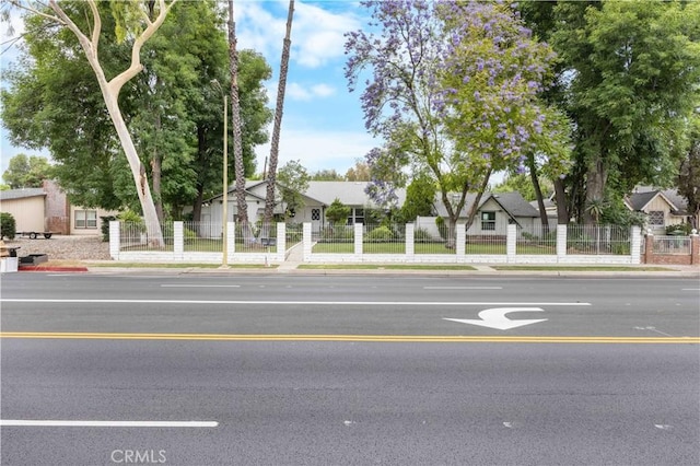 17435 Lassen St, Northridge, CA 91325 - view of front of property