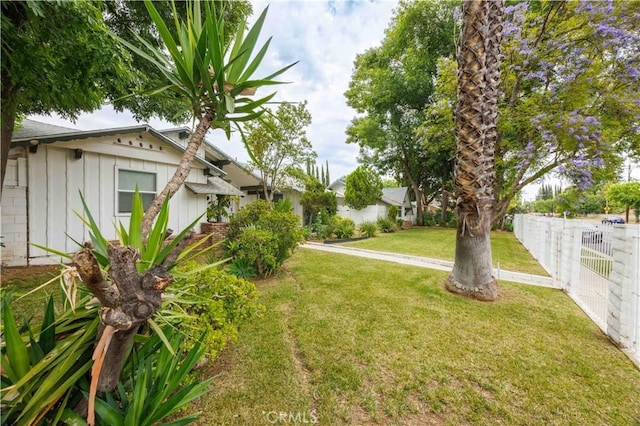 17435 Lassen St, Northridge, CA 91325 - view of yard