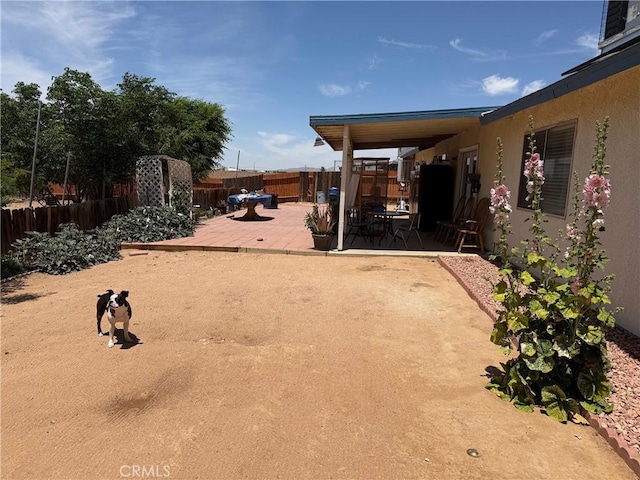 13484 Franceska Rd, Apple Valley, CA 92308 - fenced backyard featuring a patio area