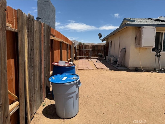 13484 Franceska Rd, Apple Valley, CA 92308 - fenced backyard with a patio