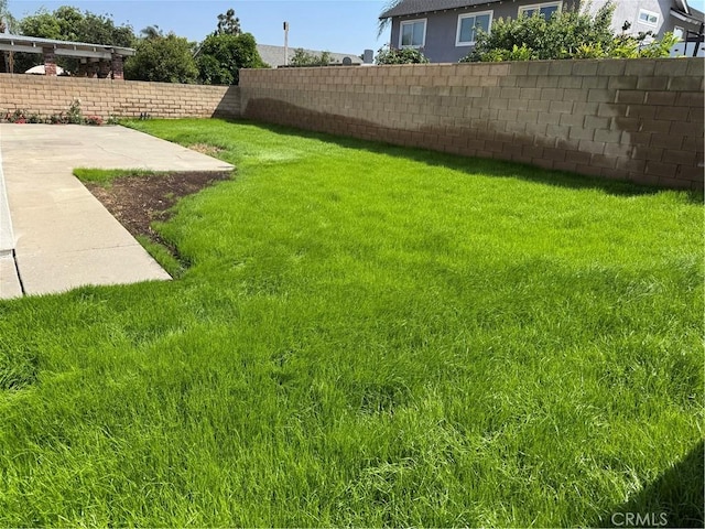 135 Ricci Ave, Walnut, CA 91789 - view of yard with a patio