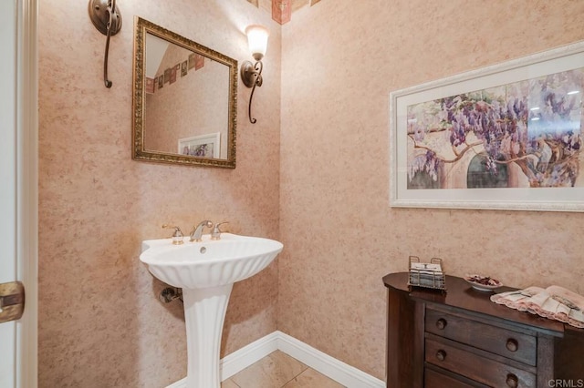 4014 Millagra Dr, Fallbrook, CA 92028 - bathroom with baseboards, tile patterned floors, and wallpapered walls
