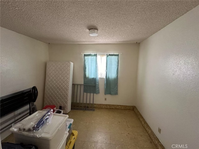 60645 Lupin Ln, Anza, CA 92539 - empty room with a textured ceiling