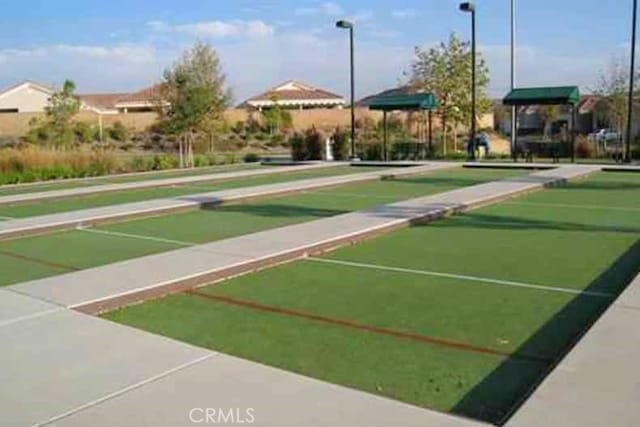 19344 Macklin St, Apple Valley, CA 92308 - view of home's community featuring a game area