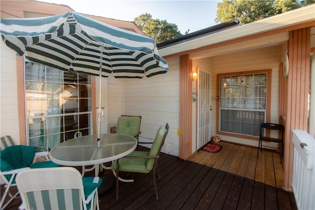13182 Third St, Clearlake Oaks, CA 95423 - deck with outdoor dining area