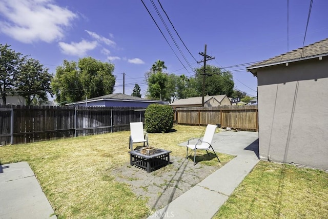 2292 Euclid Ave, Long Beach, CA 90815 - view of yard with a fire pit and a patio