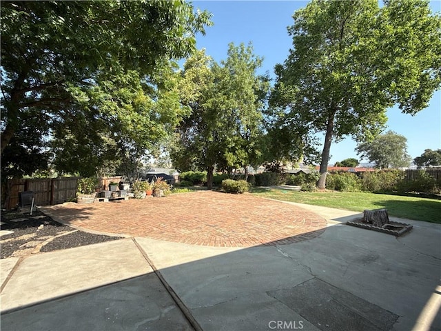 149 Acacia Ave, Oroville, CA 95966 - view of yard with a patio