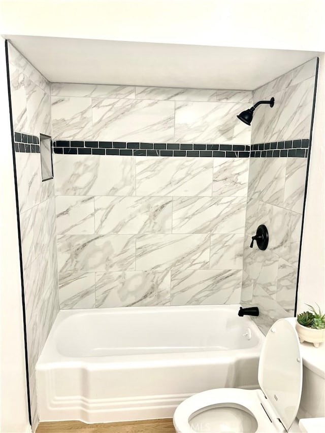 29041 Desert Hills Rd, Menifee, CA 92586 - bathroom featuring toilet and shower / bathtub combination