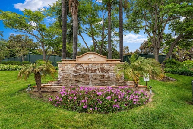 12590 Carmel Creek Rd Unit 1, San Diego, CA 92130 - community sign with a lawn