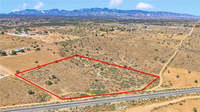 9234 E Arrowhead Rd, Phelan, CA 92371