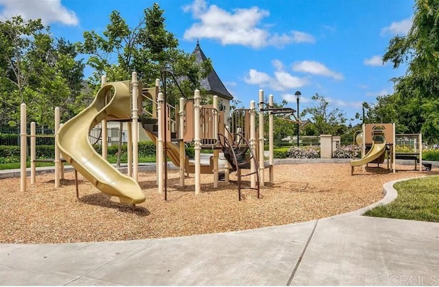 1875 Baudouin Pl Unit 1731, Chula Vista, CA 91913 - view of communal playground