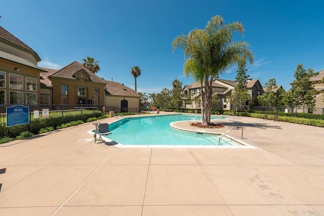 1875 Baudouin Pl Unit 1731, Chula Vista, CA 91913 - community pool featuring a patio and a residential view