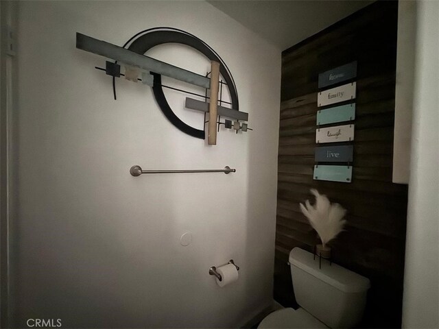 12477 Redrock Ct, Victorville, CA 92392 - half bath with toilet