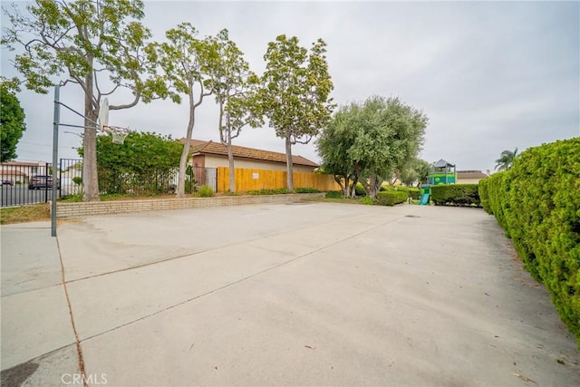 8190 Crowley Cir, Buena Park, CA 90621 - exterior space