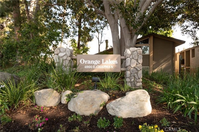 4900 E Chapman Ave Unit 102, Orange, CA 92869 - view of community / neighborhood sign