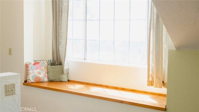 32455 Scandia Dr, Running Springs, CA 92382 - view of corridor