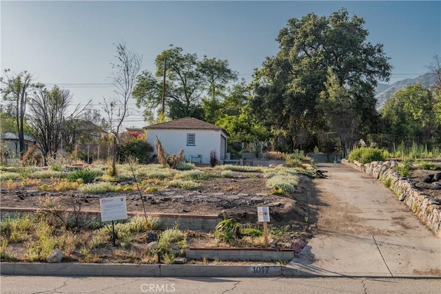 1017 Dolores Dr, Altadena, CA 91001 - photo 3
