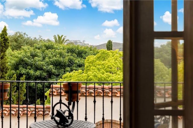 20 Cactus, Irvine, CA 92603 - balcony featuring a mountain view