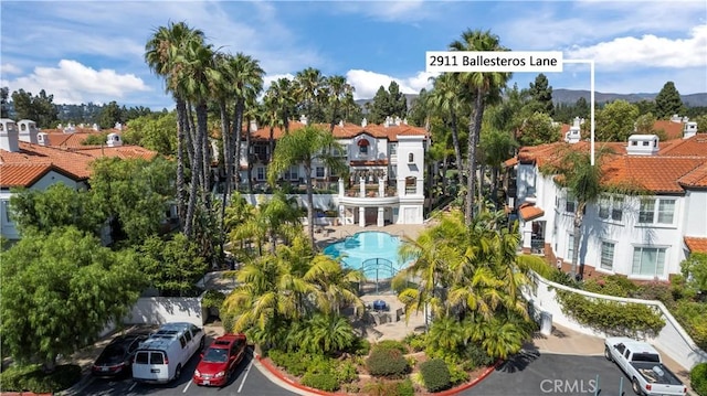 2911 Ballesteros Ln, Tustin, CA 92782 - aerial perspective of suburban area with a pool area