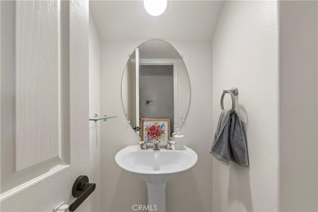 2911 Ballesteros Ln, Tustin, CA 92782 - view of half bath