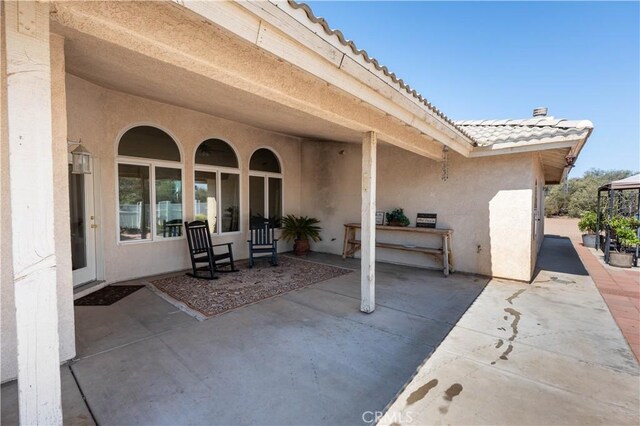 9098 Rattlesnake Rd, Phelan, CA 92371 - view of patio