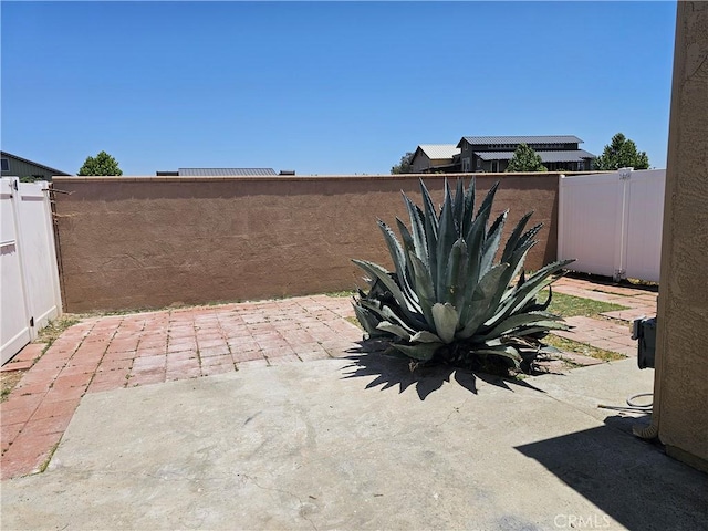 44516 La Paz Rd, Temecula, CA 92592 - view of patio