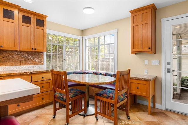 1539 Hammon Ave, Oroville, CA 95966 - dining space with light tile patterned floors