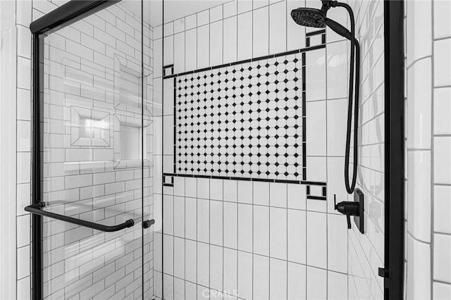 1539 Hammon Ave, Oroville, CA 95966 - full bath with a stall shower and tile walls