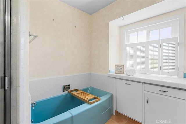 1539 Hammon Ave, Oroville, CA 95966 - full bathroom featuring a bath and tile patterned floors