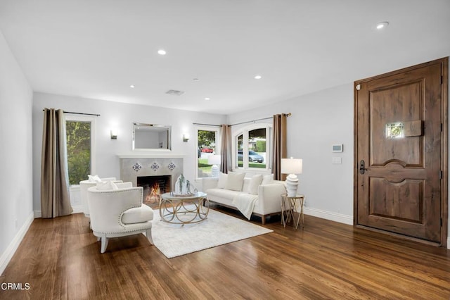 171 N Sunset Pl, Monrovia, CA 91016 - living area featuring plenty of natural light, wood finished floors, baseboards, a fireplace, and recessed lighting