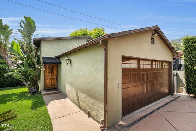 171 N Sunset Pl, Monrovia, CA 91016 - view of garage