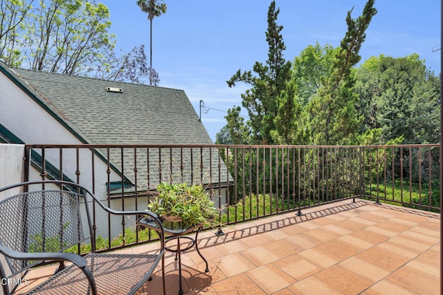 171 N Sunset Pl, Monrovia, CA 91016 - view of patio / terrace