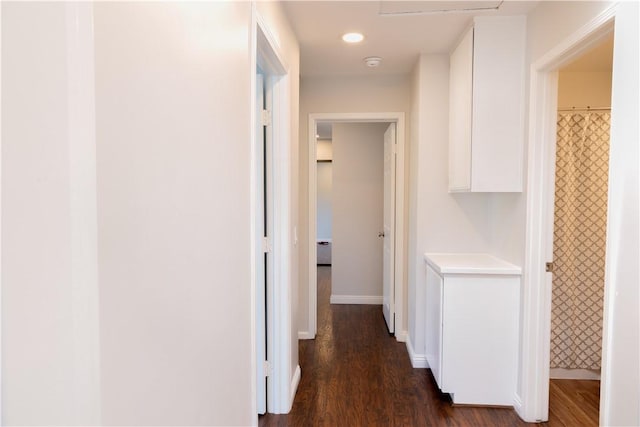 411 San Nicholas Ct, Laguna Beach, CA 92651 - corridor featuring dark wood finished floors and baseboards