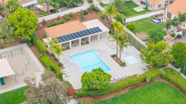 40280 Mimulus Way, Temecula, CA 92591 - aerial view of residential area with a pool area