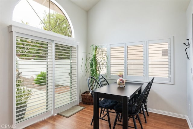 40280 Mimulus Way, Temecula, CA 92591 - dining room with wood finished floors, baseboards, and high vaulted ceiling