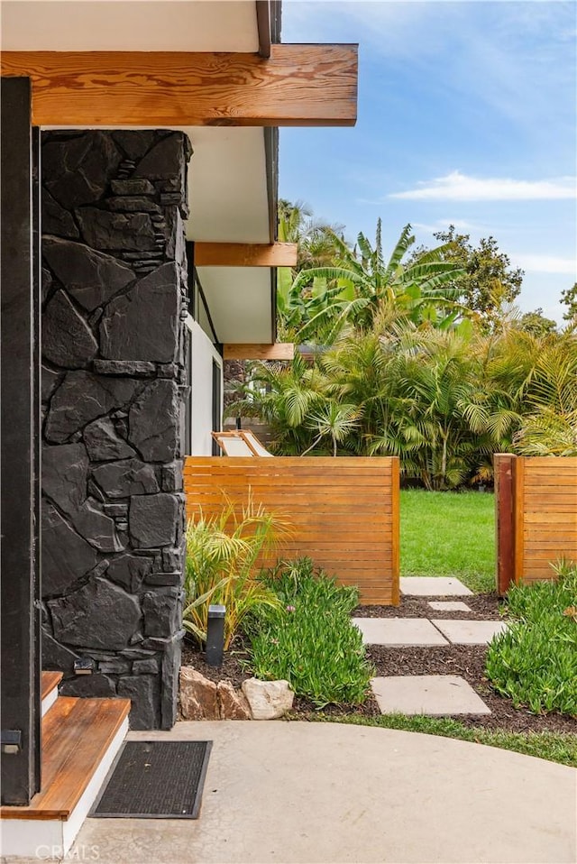377 Flint Ave, Long Beach, CA 90814 - view of yard with a patio area