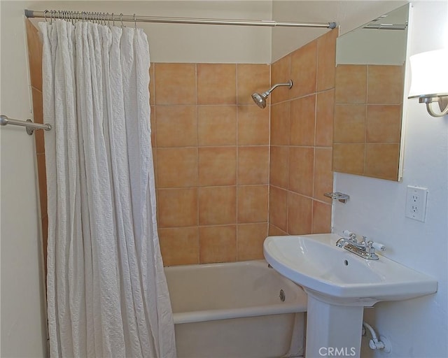 550 N 1st Ave, Upland, CA 91786 - bathroom with shower / tub combo and a sink