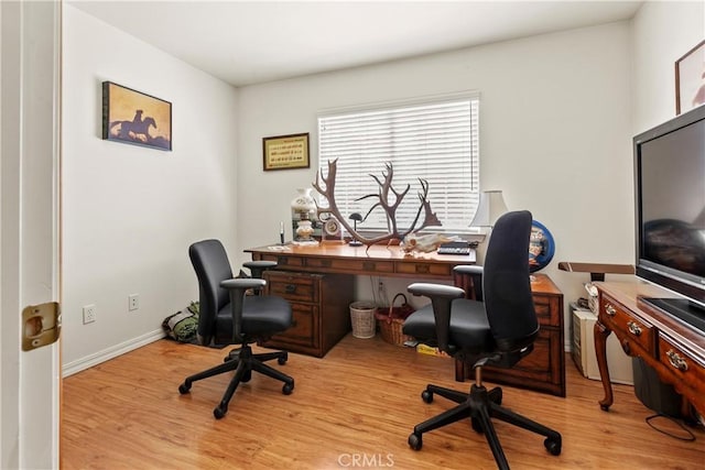 1350 Cardo Way, Nipomo, CA 93444 - office area featuring light wood-style floors and baseboards