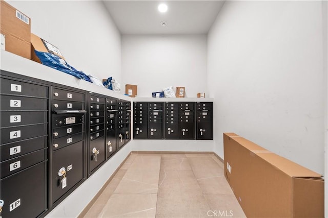 709 E Walnut St Unit 415, Pasadena, CA 91101 - view of home's community featuring mail area