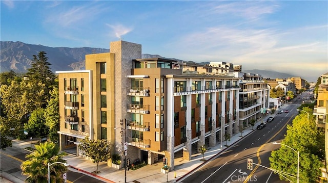 709 E Walnut St Unit 415, Pasadena, CA 91101 - view of building exterior with a mountain view