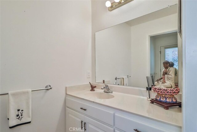 240 Portal St, Oak View, CA 93022 - bathroom with vanity