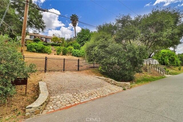 240 Portal St, Oak View, CA 93022 - view of yard