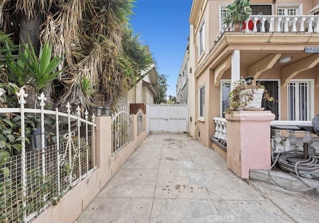 1236 W Martin Luther King Jr, Los Angeles, CA 90037 - photo 5