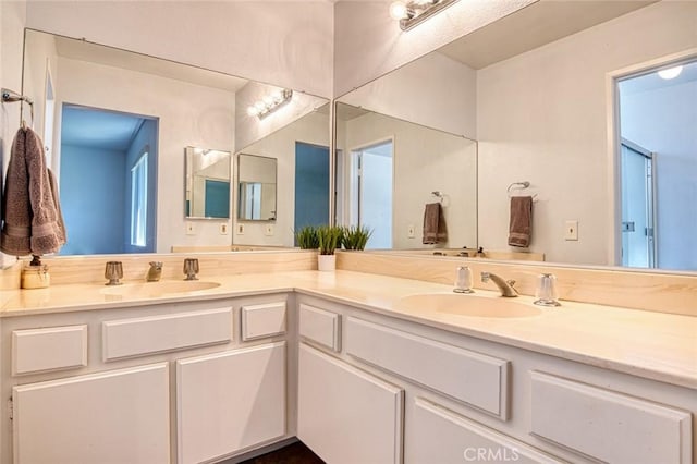 28282 Sorrento Unit 147, Laguna Niguel, CA 92677 - full bath featuring double vanity