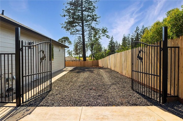 1773 Drendel Cir, Paradise, CA 95969 - view of gate