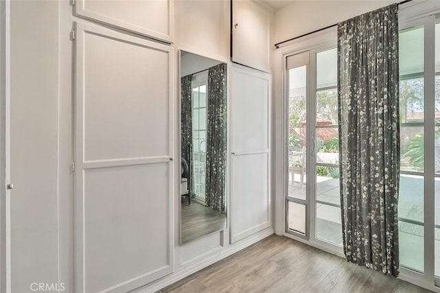 2025 N Buena Vista St, Burbank, CA 91504 - view of closet