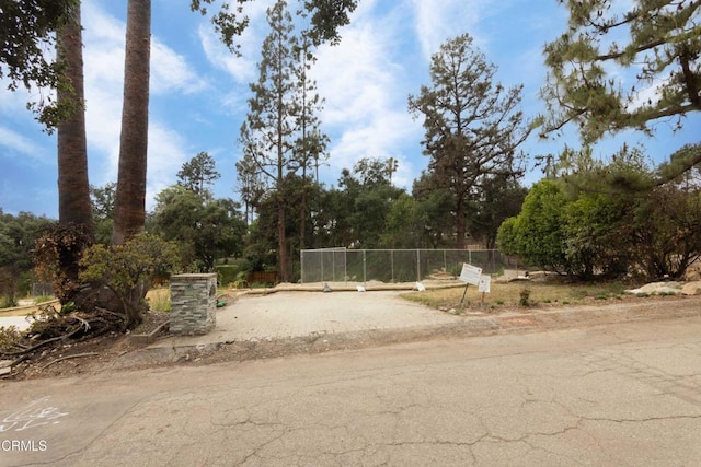 3075 Via Maderas St, Altadena, CA 91001