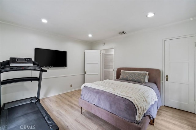 4455 Atoll Ave, Sherman Oaks, CA 91423 - bedroom with crown molding, wood finished floors, and recessed lighting