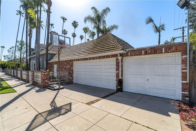 4455 Atoll Ave, Sherman Oaks, CA 91423 - garage with driveway